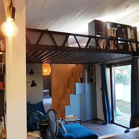 Loft Atypique En Bord De *