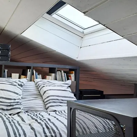 Holiday home Loft Atypique En Bord De *